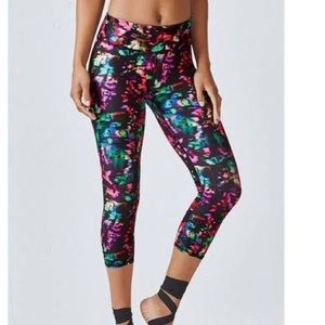 Fabletics Salar Capri Legging